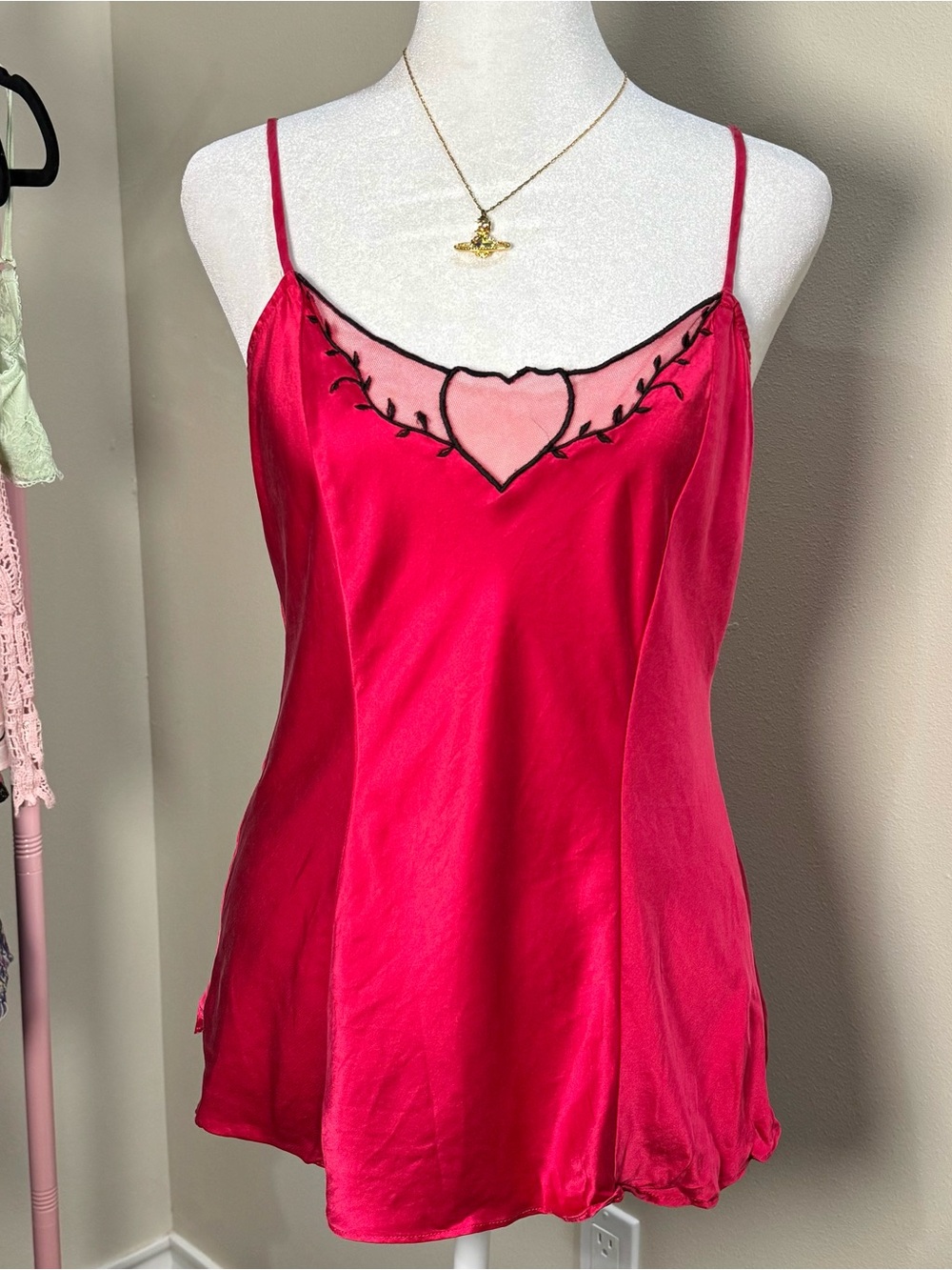 Victoria’s Secret 90s Silk Red Heart Vintage Woman’s Medium Y2K Summer Camisole